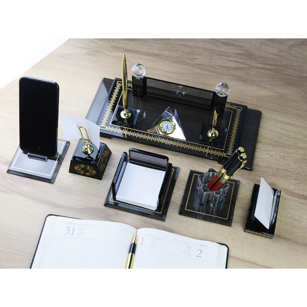 W520 Kristal Masa Sümeni